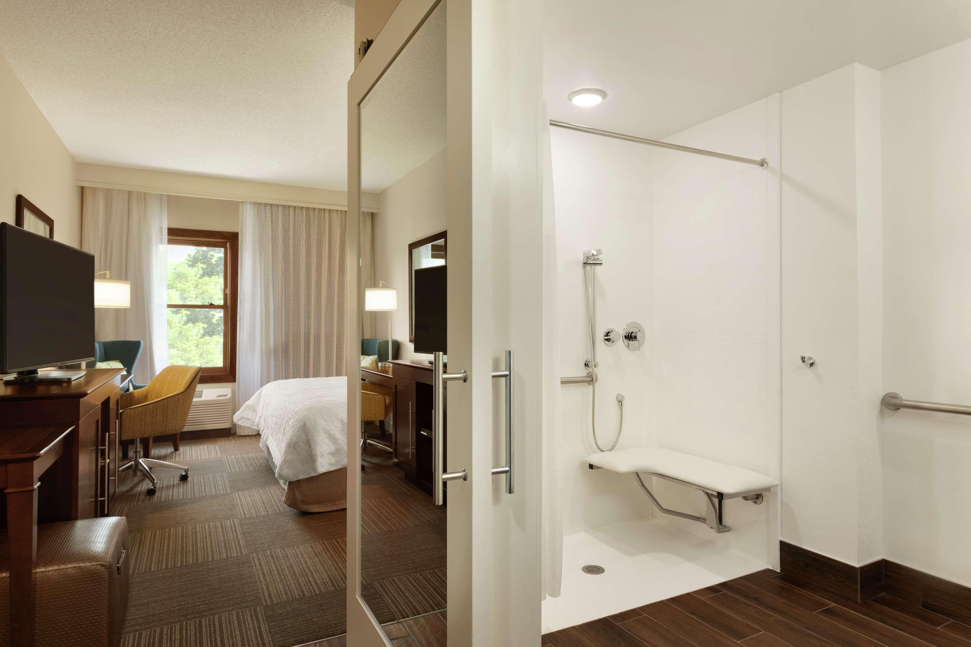 Hampton And Hotel 3*